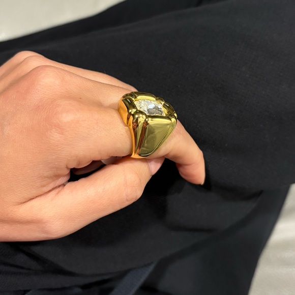 DULCIS COCKTAIL Statement Rectangle Gold RING, Size 7 - Picture 4 of 15